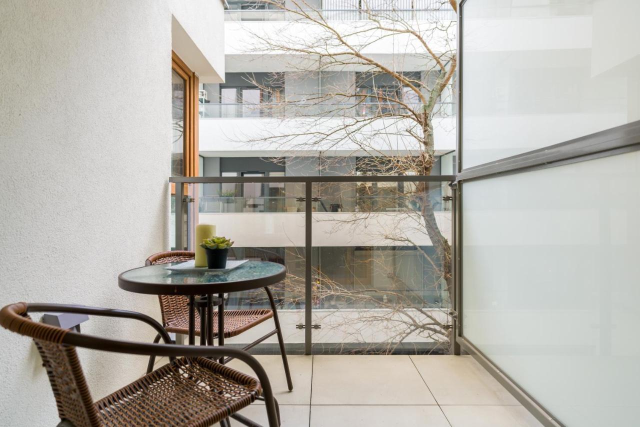 Villa Venecja Apartment Chwaliszewo With Free Garage City Center By Noclegi Renters Poznan Dış mekan fotoğraf